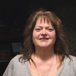 Meet your Posher, Lora